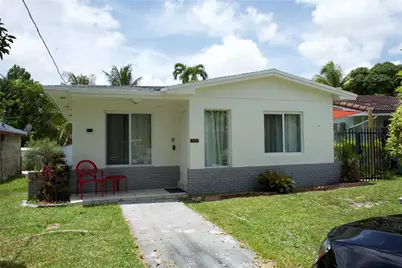 11150 Peachtree Drive, Miami, FL 33161 - Photo 1