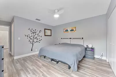2562 NW 99th Avenue, Coral Springs, FL 33065 - Photo 18