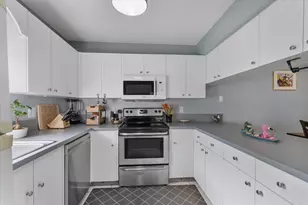 2562 NW 99th Ave, Coral Springs, FL 33065 - Photo 8