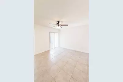 3504 Waterview Circle, Palm Springs, FL 33461 - Photo 12