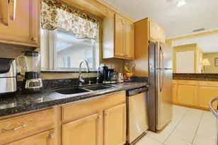 827 Caroline Ave, West Palm Beach, FL 33413 - Photo 8