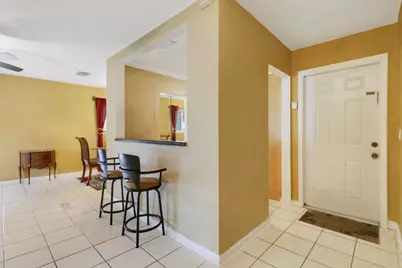 827 Caroline Avenue, West Palm Beach, FL 33413 - Photo 4