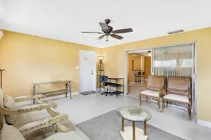 827 Caroline Ave, West Palm Beach, FL 33413 - Photo 16