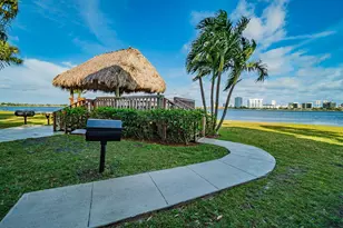 706 Executive Center Dr, West Palm Beach, FL 33401 - Photo 24