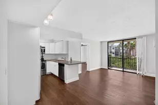 706 Executive Center Dr, West Palm Beach, FL 33401 - Photo 4