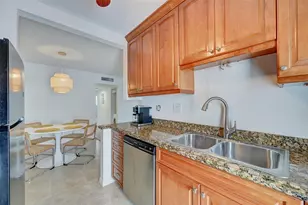 2020 NE 56th St, Fort Lauderdale, FL 33308 - Photo 2