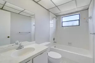 6751 N University Dr, Tamarac, FL 33321 - Photo 24