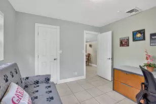 1851 NW 106th Ave, Pembroke Pines, FL 33026 - Photo 32