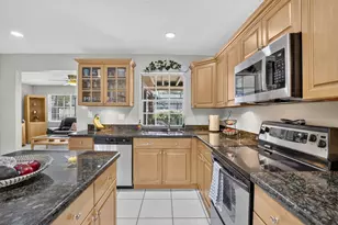 1851 NW 106th Ave, Pembroke Pines, FL 33026 - Photo 10