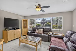 1851 NW 106th Ave, Pembroke Pines, FL 33026 - Photo 16