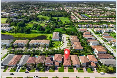8883 Kingsmoor Way, Lake Worth, FL 33467 - Photo 10