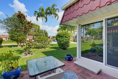 676 Laconia Circle #B, Lake Worth, FL 33467 - Photo 20