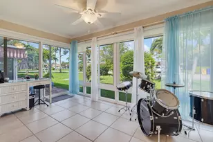 676 Laconia Cir, Lake Worth, FL 33467 - Photo 24