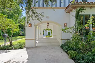 308 Barcelona Rd, West Palm Beach, FL 33401 - Photo 2