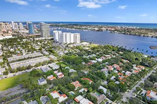 308 Barcelona Rd, West Palm Beach, FL 33401 - Photo 10