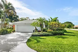 13120 Bonnette Dr, Palm Beach Gardens, FL 33418 - Photo 2