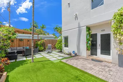 622 NE 10th Avenue, Fort Lauderdale, FL 33304 - Photo 1