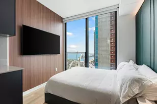 20 NE 11th St, Miami, FL 33132 - Photo 2