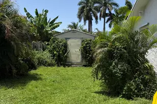 3079 Indian Trail, Lake Worth, FL 33462 - Photo 6