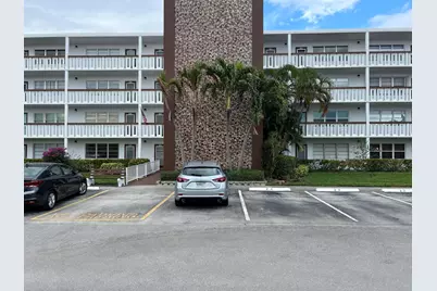 4053 Harwood E #4053, Deerfield Beach, FL 33442 - Photo 2