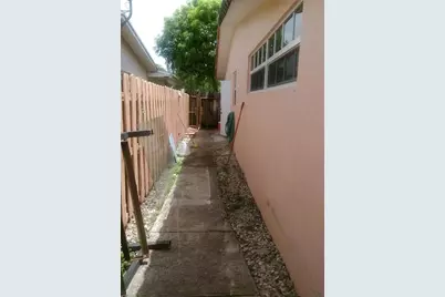 6764 Azalea Drive, Miramar, FL 33023 - Photo 2