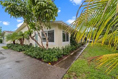 1007 NE 9th Court, Pompano Beach, FL 33060 - Photo 18