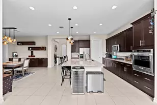 8845 Watercrest Cir W, Parkland, FL 33076 - Photo 6