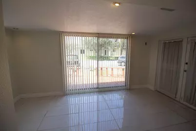 909 NE 12th Avenue, Pompano Beach, FL 33060 - Photo 6