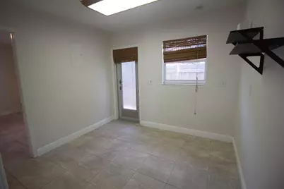 909 NE 12th Avenue, Pompano Beach, FL 33060 - Photo 12