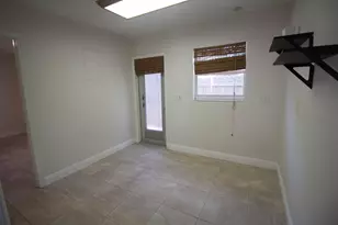 909 NE 12th Ave, Pompano Beach, FL 33060 - Photo 12