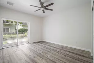 48 NW Hawthorne Pl, Boca Raton, FL 33432 - Photo 30