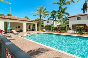 48 NW Hawthorne Pl, Boca Raton, FL 33432 - Photo 34