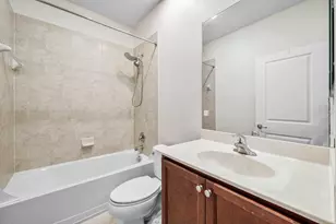 48 NW Hawthorne Pl, Boca Raton, FL 33432 - Photo 26