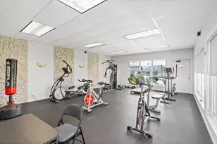 2223 Park Ln, Hollywood, FL 33021 - Photo 32