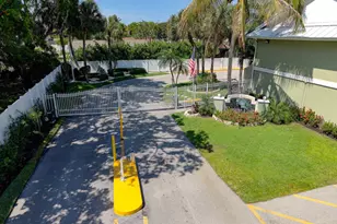 622 Mariners Way, Boynton Beach, FL 33435 - Photo 32