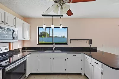 2773 SE Brevard Avenue, Port Saint Lucie, FL 34952 - Photo 6