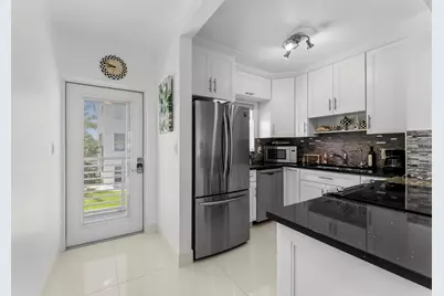1041 Hillsboro Mile #5, Hillsboro Beach, FL 33062 - Photo 2