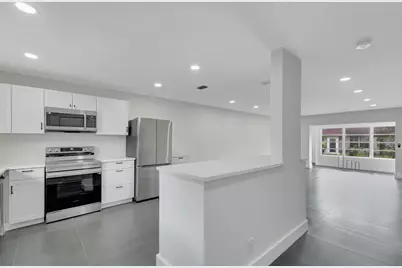 868 Worcester Lane #B, Lake Worth, FL 33467 - Photo 4