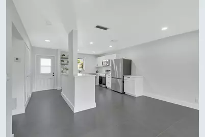 868 Worcester Lane #B, Lake Worth, FL 33467 - Photo 10