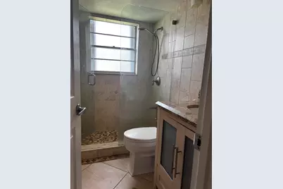 13 Chatham A, West Palm Beach, FL 33417 - Photo 4