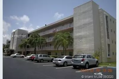 315 SE 11th Terrace #305, Dania Beach, FL 33004 - Photo 2