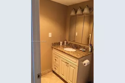 315 SE 11th Terrace #305, Dania Beach, FL 33004 - Photo 12