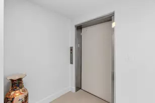 17031 Boca Club Blvd, Boca Raton, FL 33487 - Photo 8