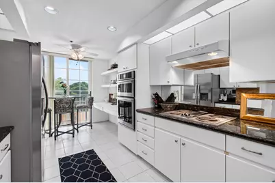 17031 Boca Club Boulevard #104A, Boca Raton, FL 33487 - Photo 6