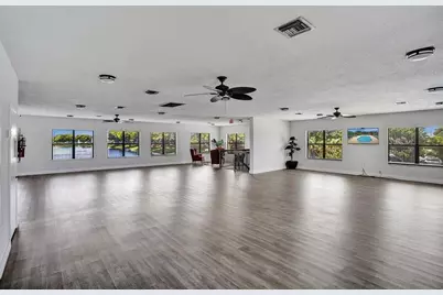 22 Springdale Circle, Palm Springs, FL 33461 - Photo 36