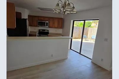 22 Springdale Circle, Palm Springs, FL 33461 - Photo 10
