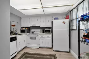 103 Royal Pk Dr, Oakland Park, FL 33309 - Photo 10