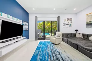 3090 SW 17th St, Miami, FL 33145 - Photo 10