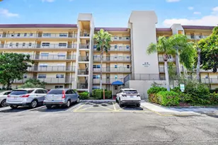 3590 Via Poinciana, Lake Worth, FL 33467 - Photo 2
