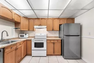 9050 NW 28th St, Coral Springs, FL 33065 - Photo 2